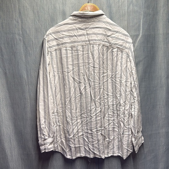 Tahari button up shirt size XXL - Picture 6 of 8